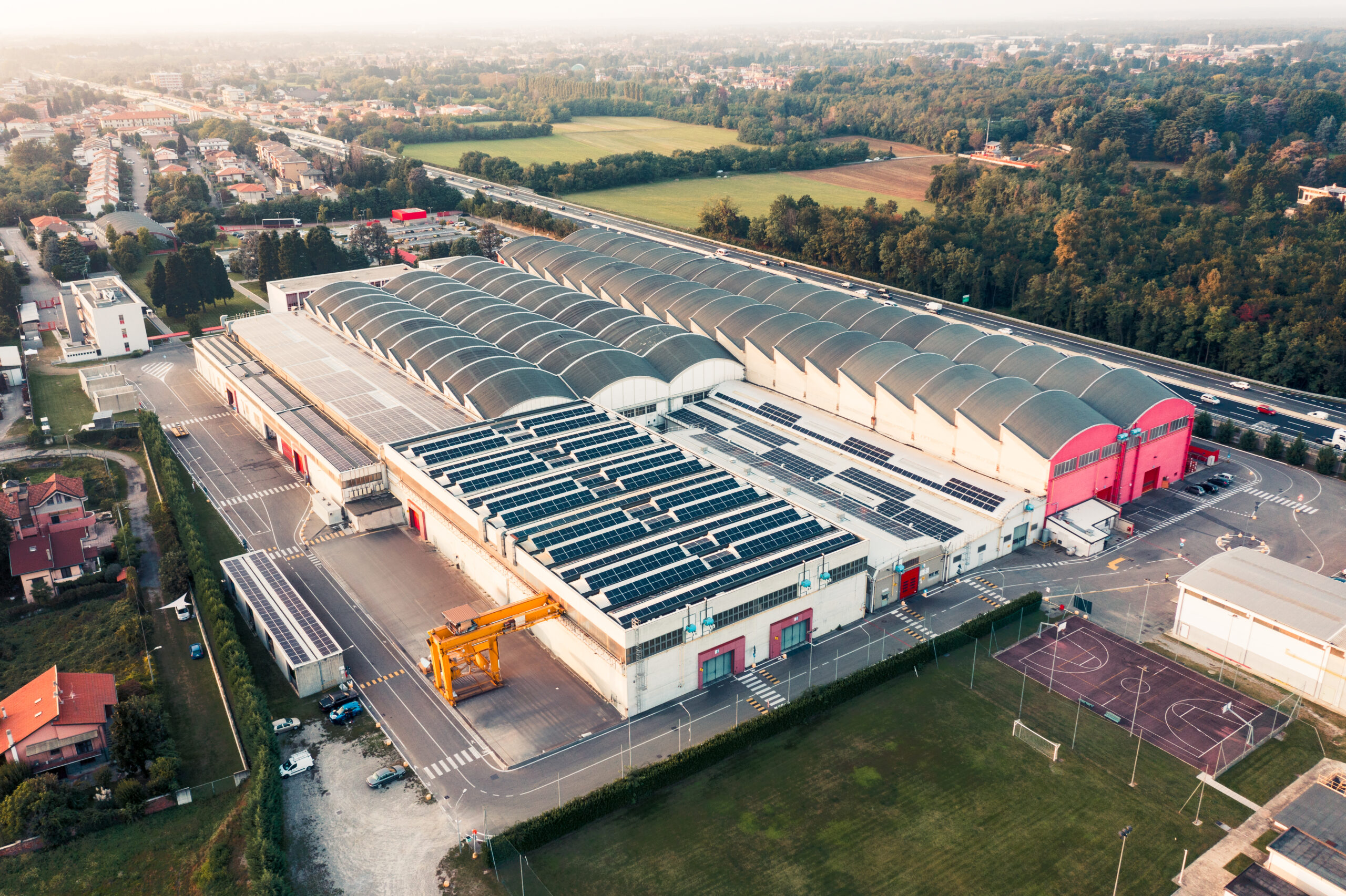 SG-Solar-roof-installation-warehouse